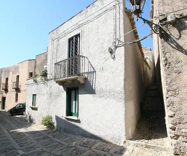 Bruno Residenze Tipiche Apartment